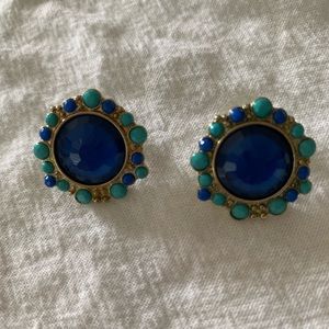 Circled shaped costume jewelry earrings